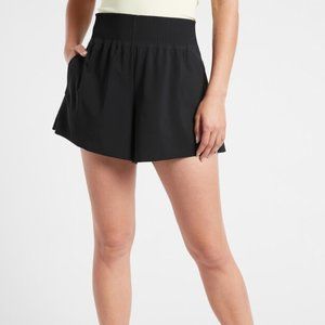 Athleta Cosmic Flutter Short Size S Excellent Condition!